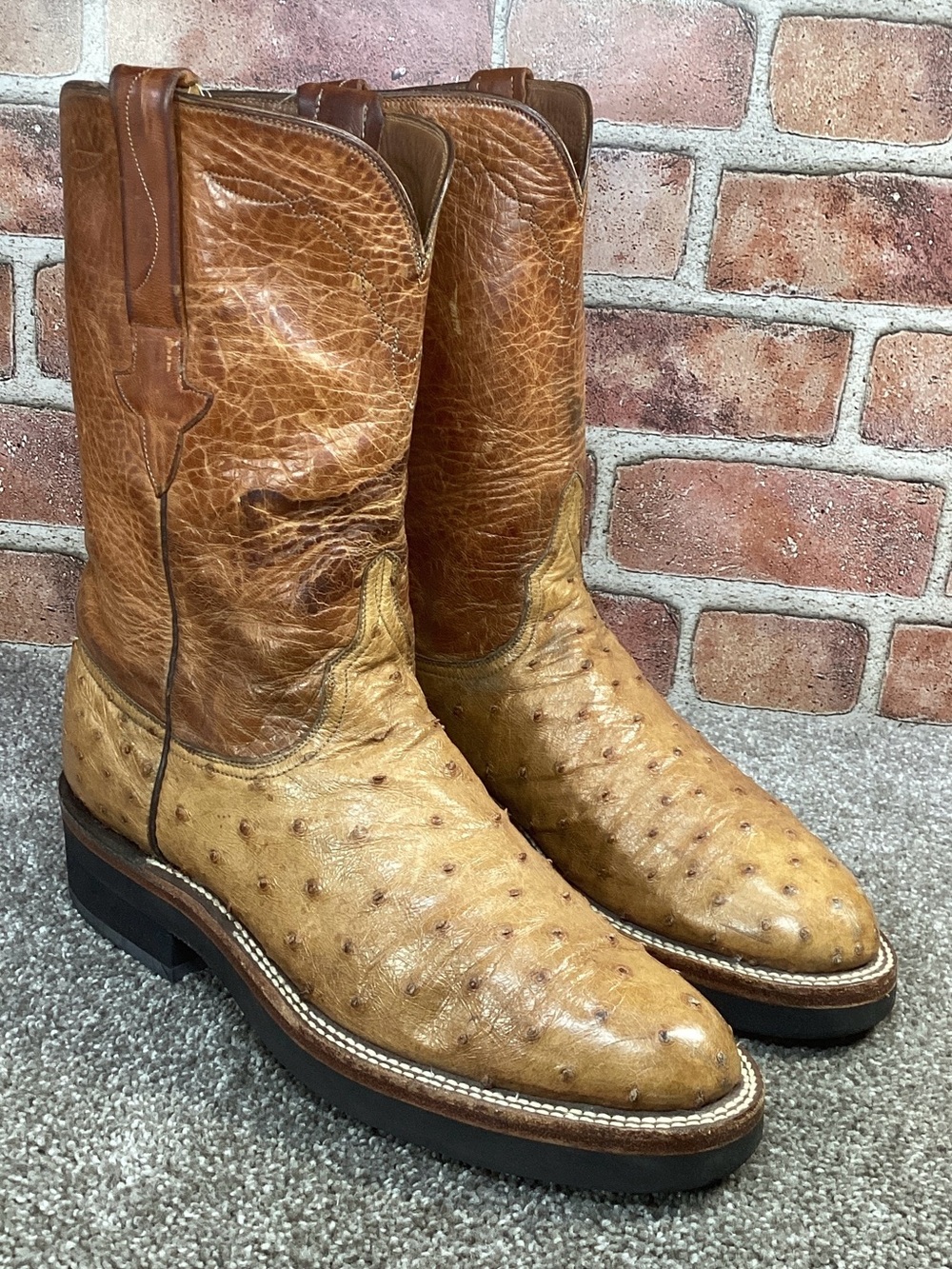 Lucchese Mens Classic Exotic Ostrich western boots size 8 D